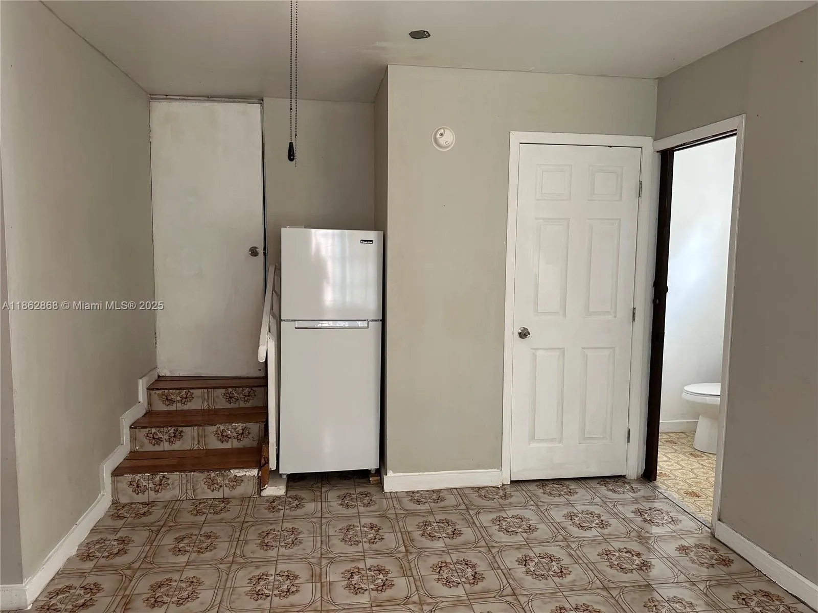 430 E TRINIDAD AVE