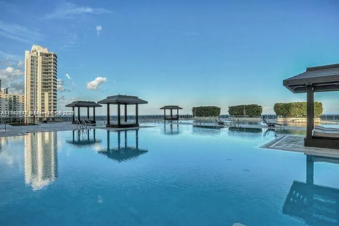 1800 S Ocean Dr, #1909