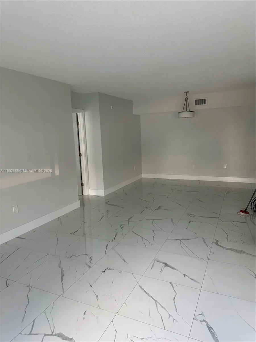 5900 SW 127th Ave, #3114