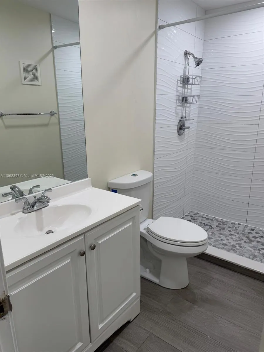 9707 Hammocks Blvd, #205