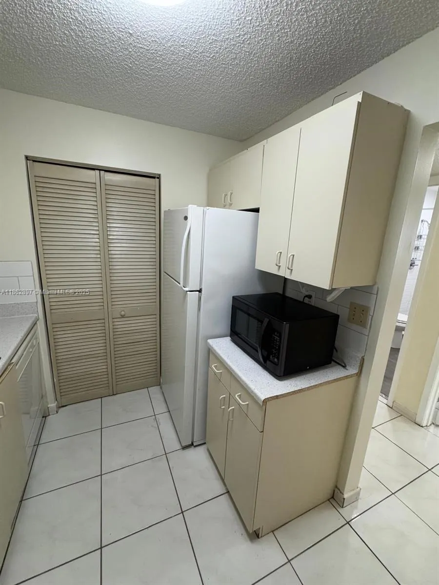 9707 Hammocks Blvd, #205