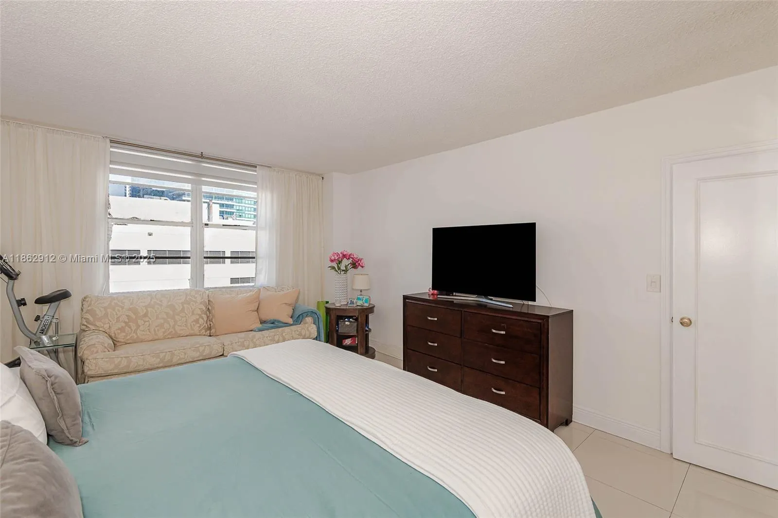 3725 S Ocean Dr, #1221