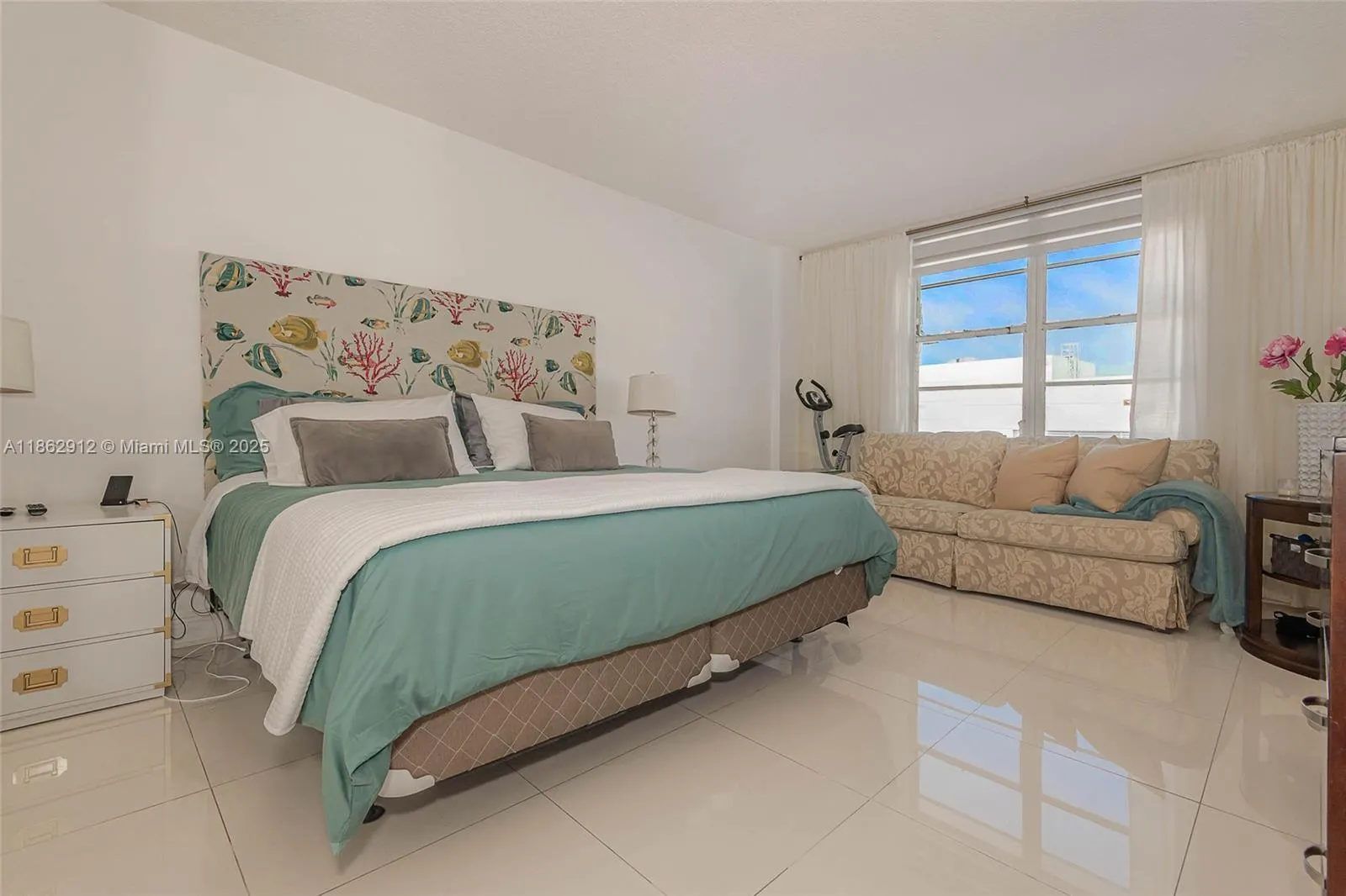 3725 S Ocean Dr, #1221