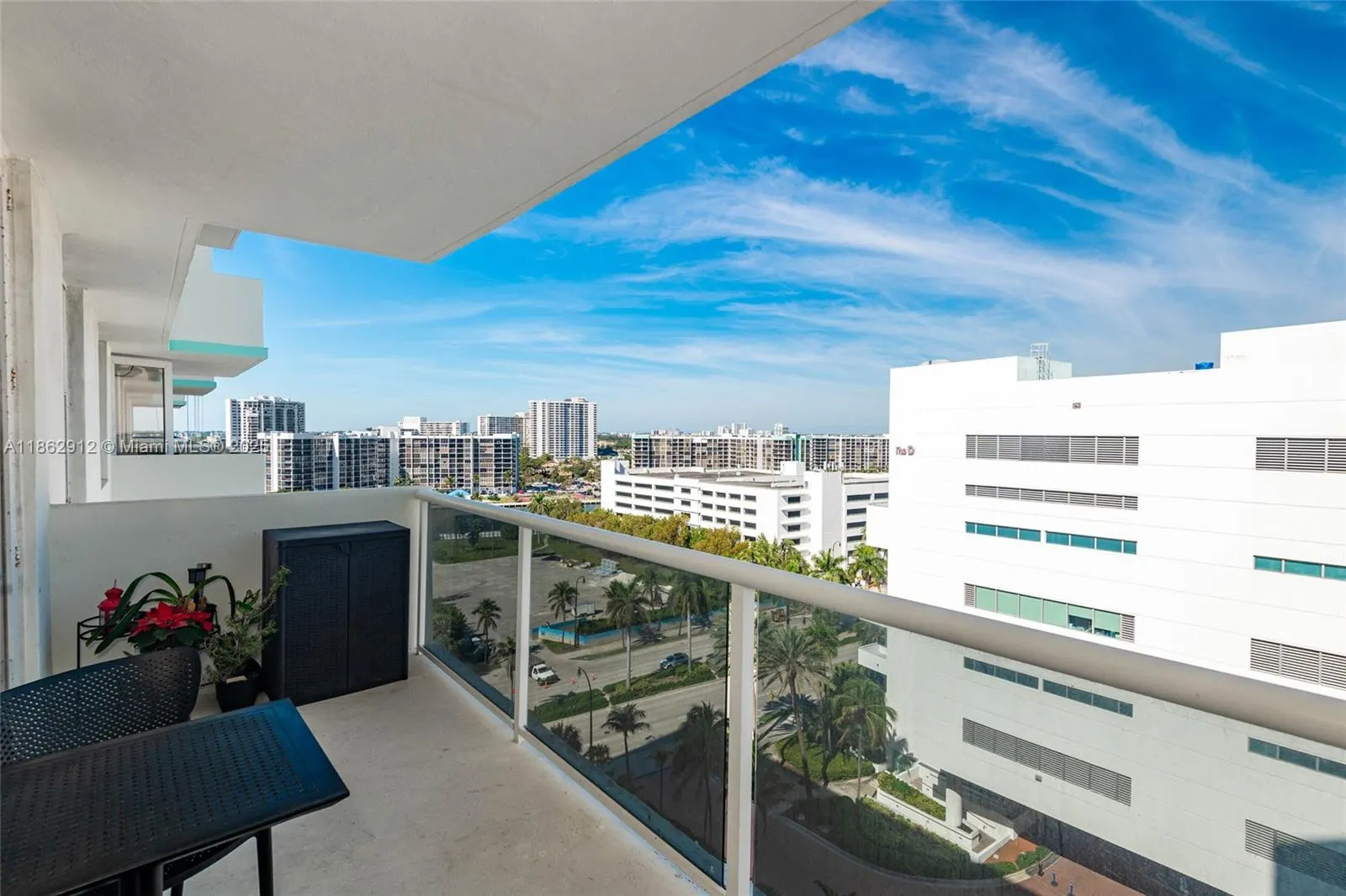 3725 S Ocean Dr, #1221