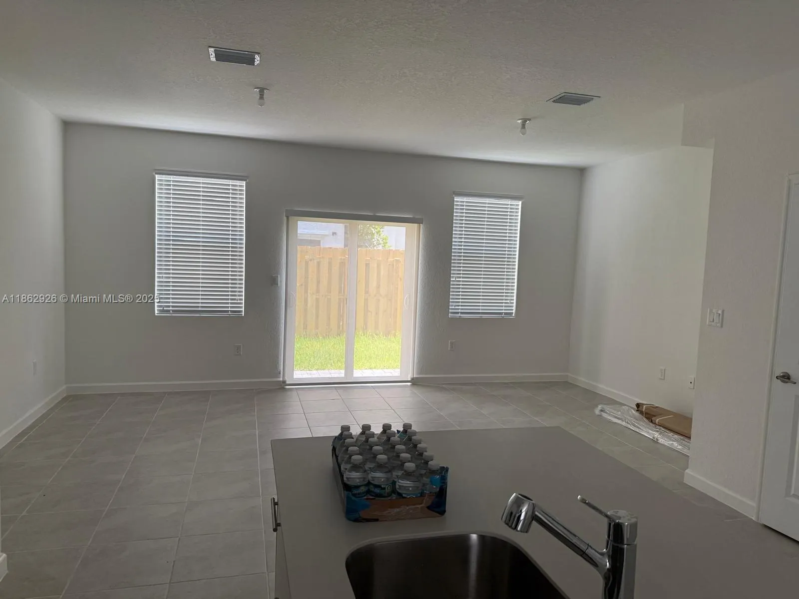 160 SE 10th Ave, #0
