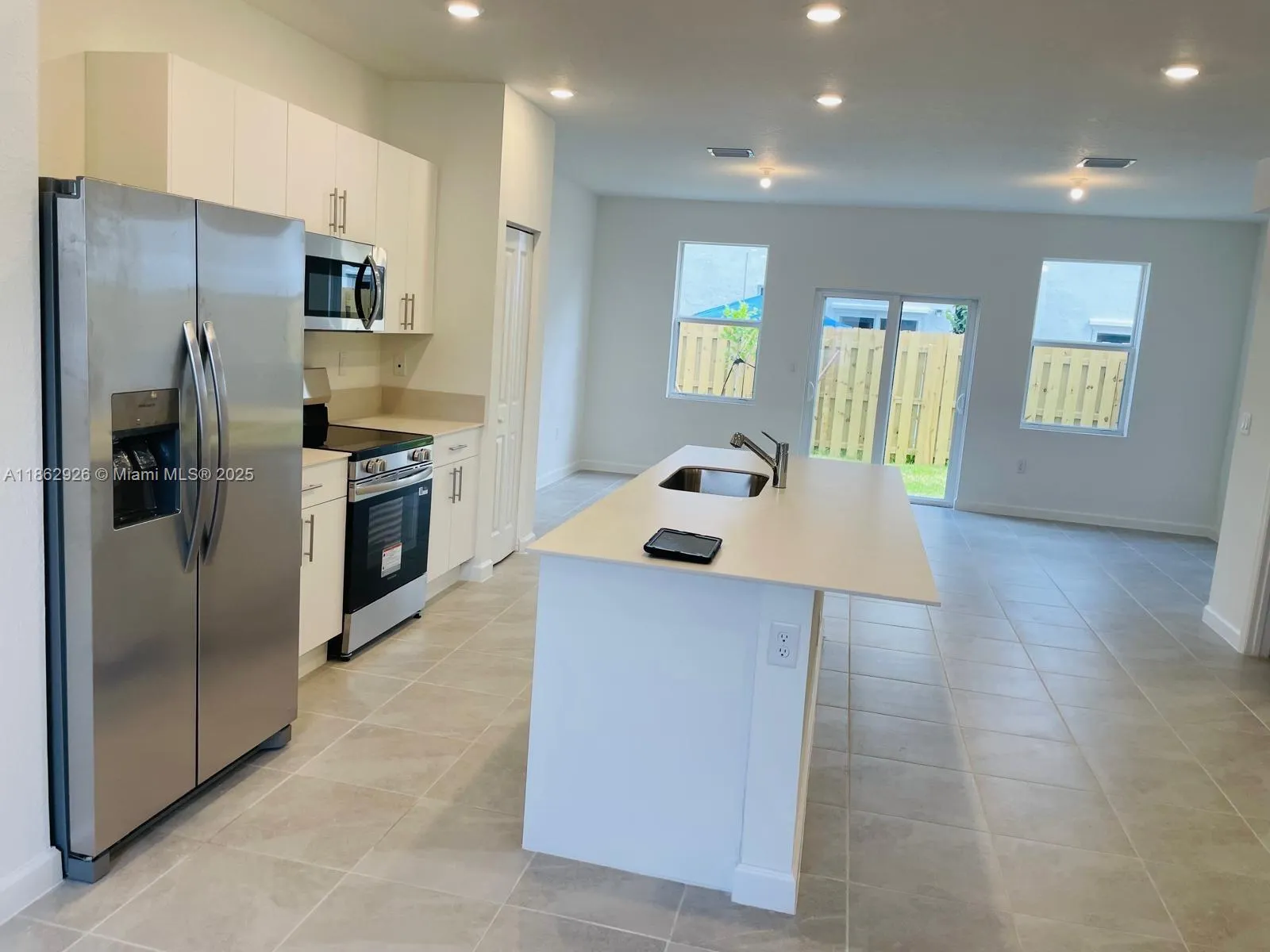 160 SE 10th Ave, #0