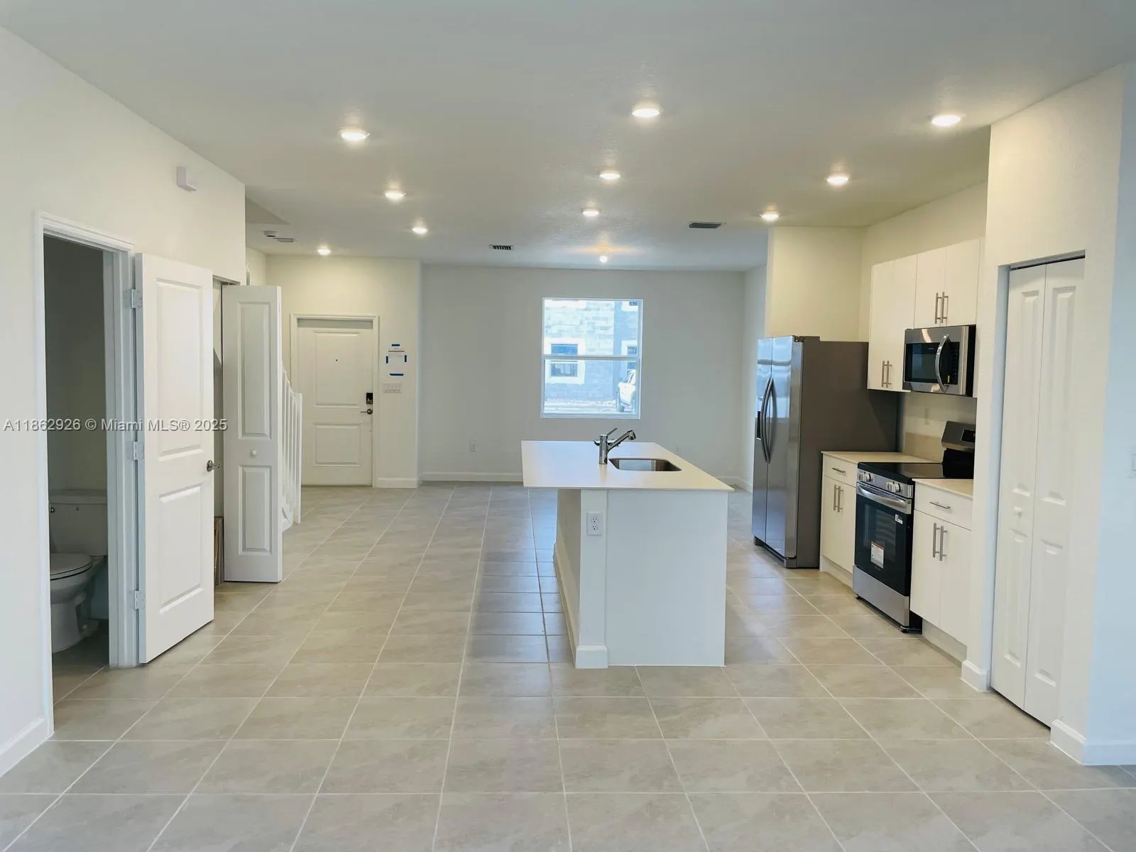 160 SE 10th Ave, #0
