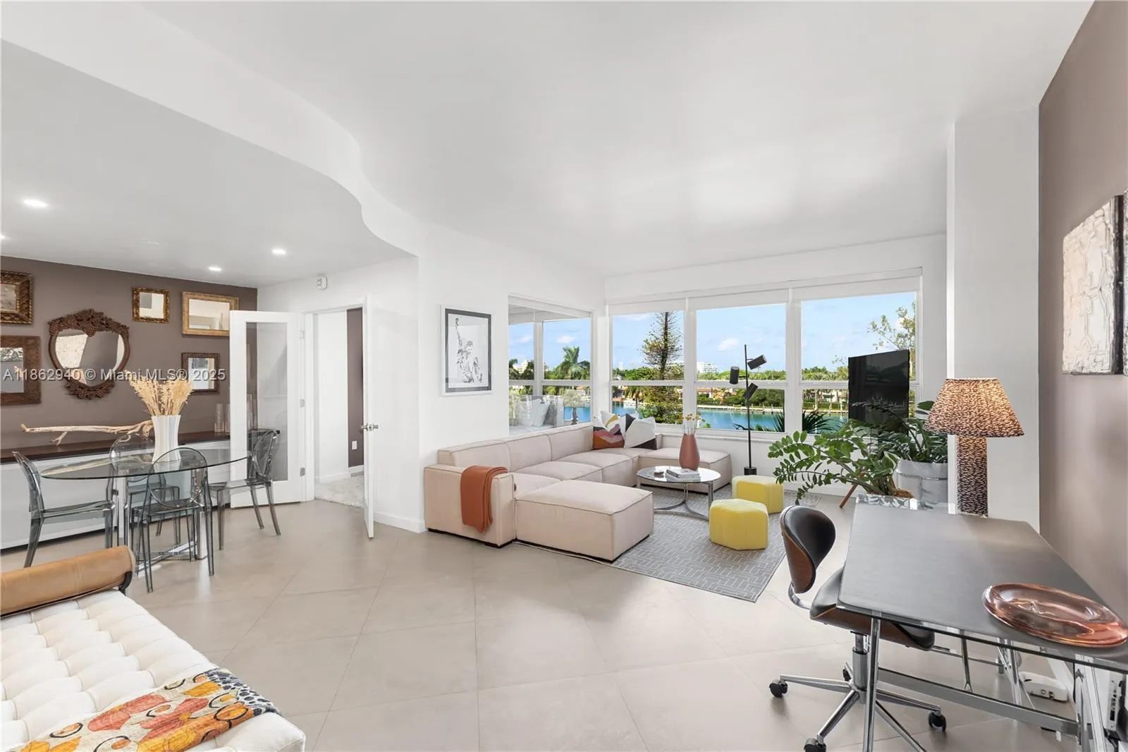 4925 Collins Ave, #4H