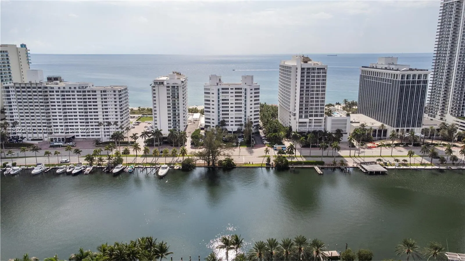 4925 Collins Ave, #4H