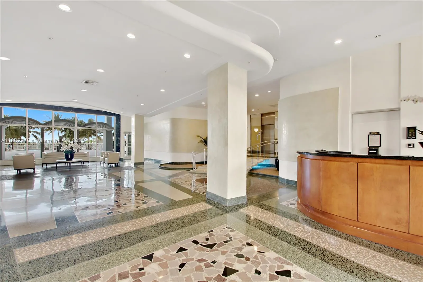 4925 Collins Ave, #4H