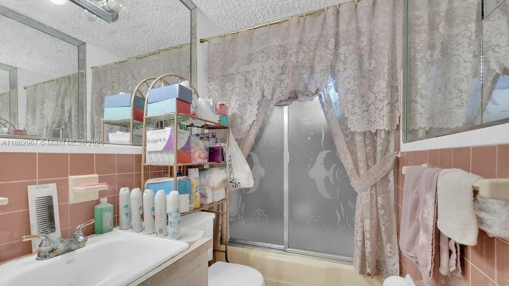 440 SW 29th terr