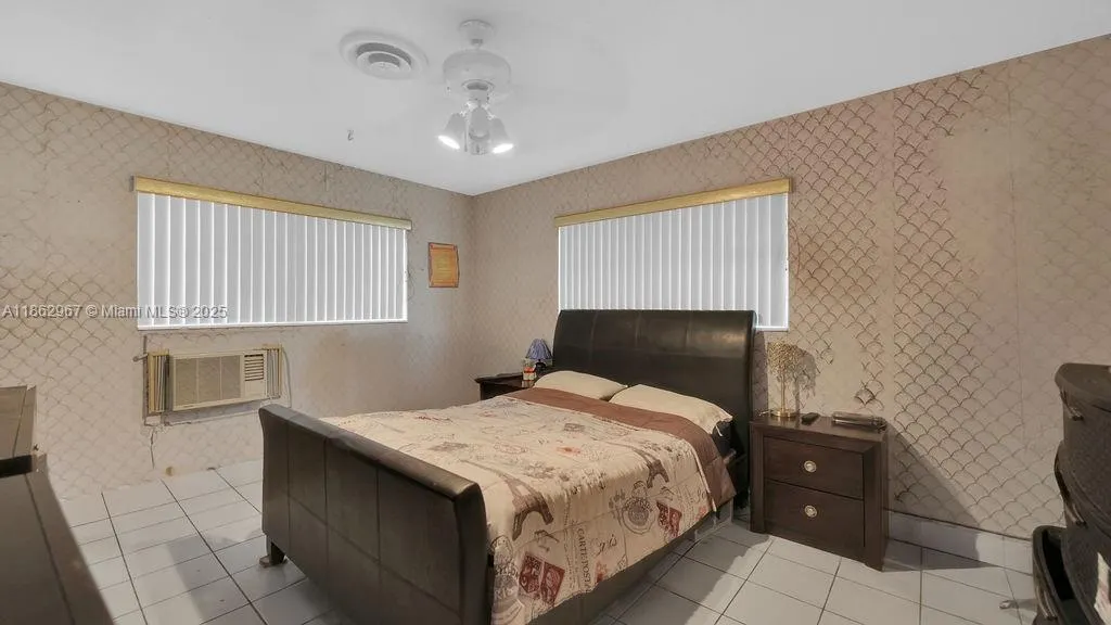 440 SW 29th terr