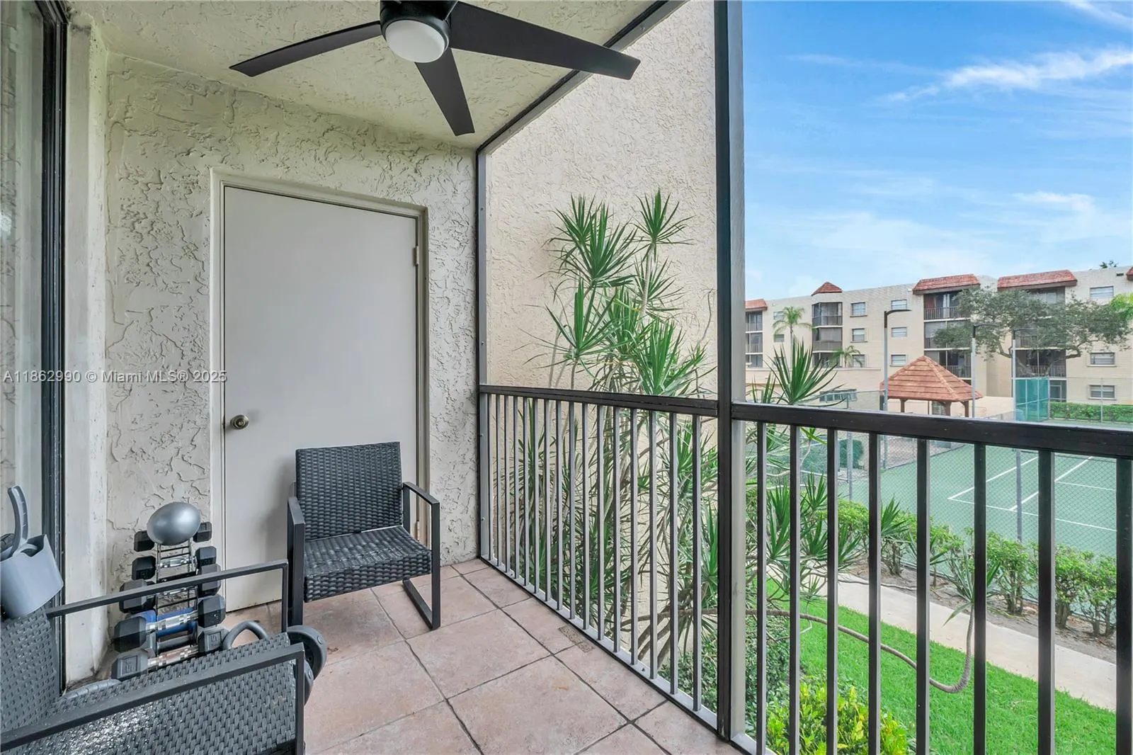 10401 W Broward Blvd, #209