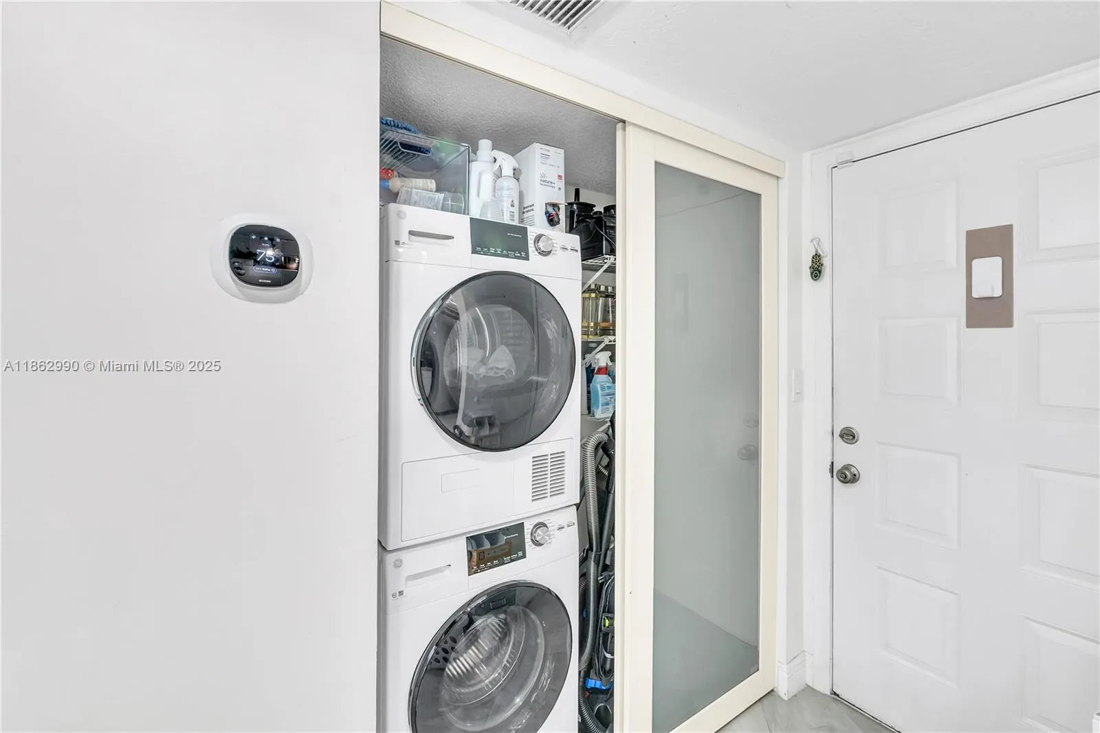 10401 W Broward Blvd, #209