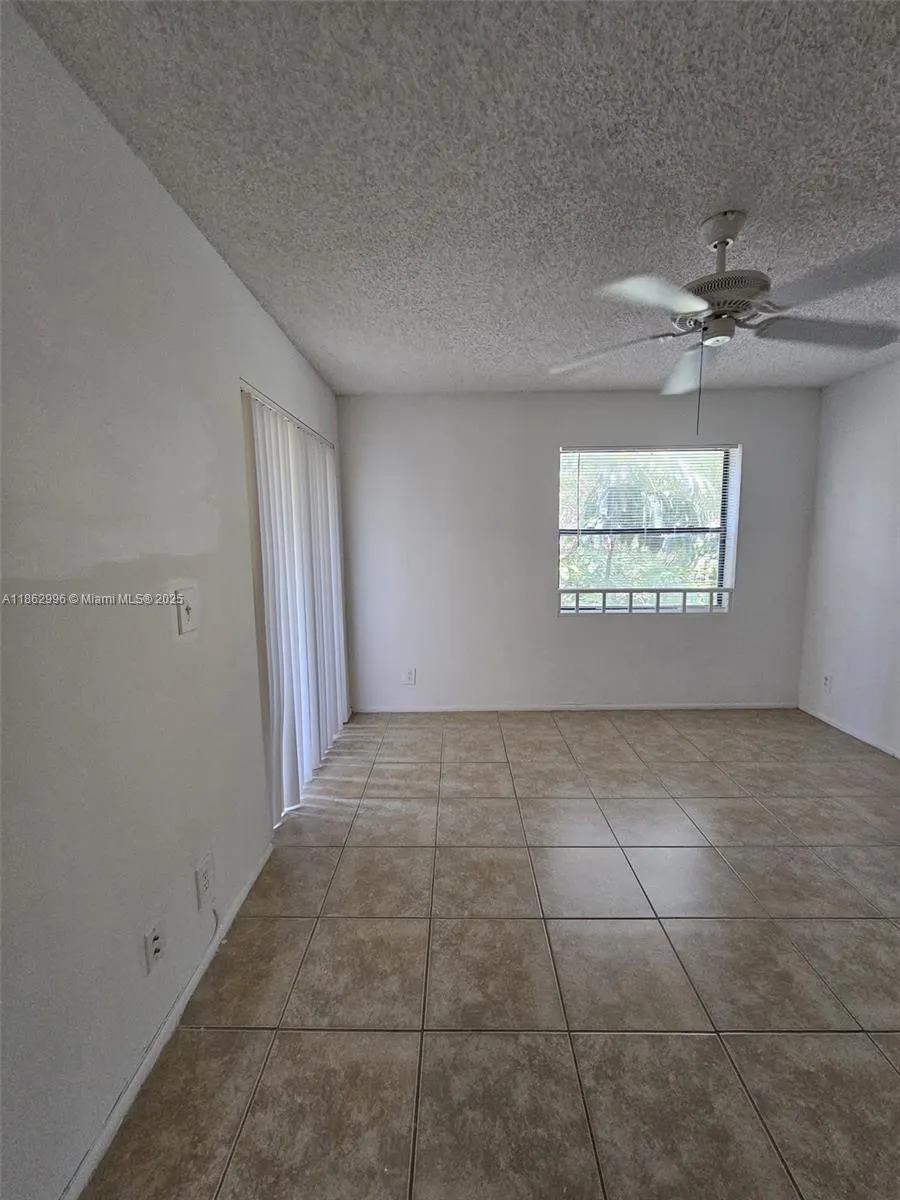 9999 Summerbreeze Dr, #215
