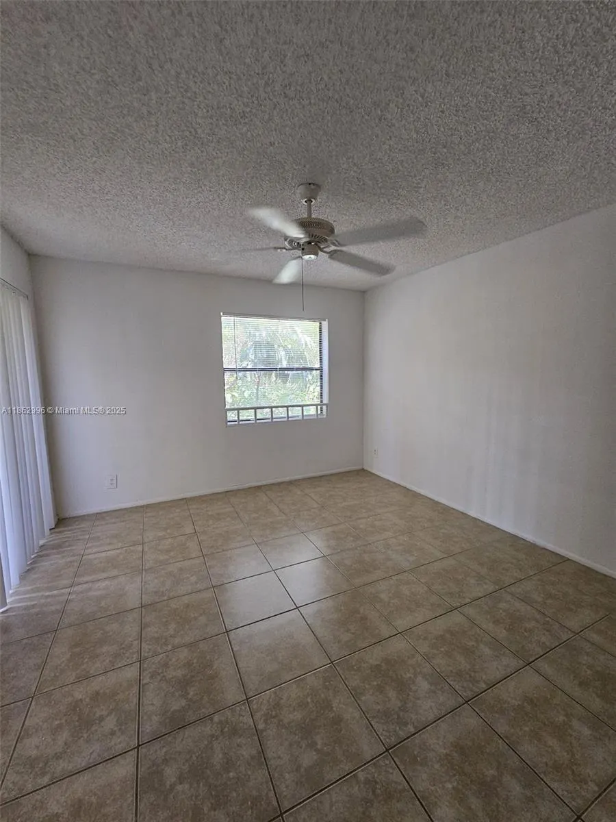 9999 Summerbreeze Dr, #215