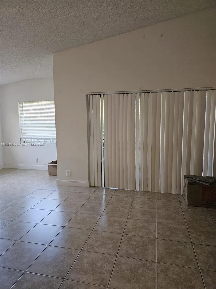 9999 Summerbreeze Dr, #215