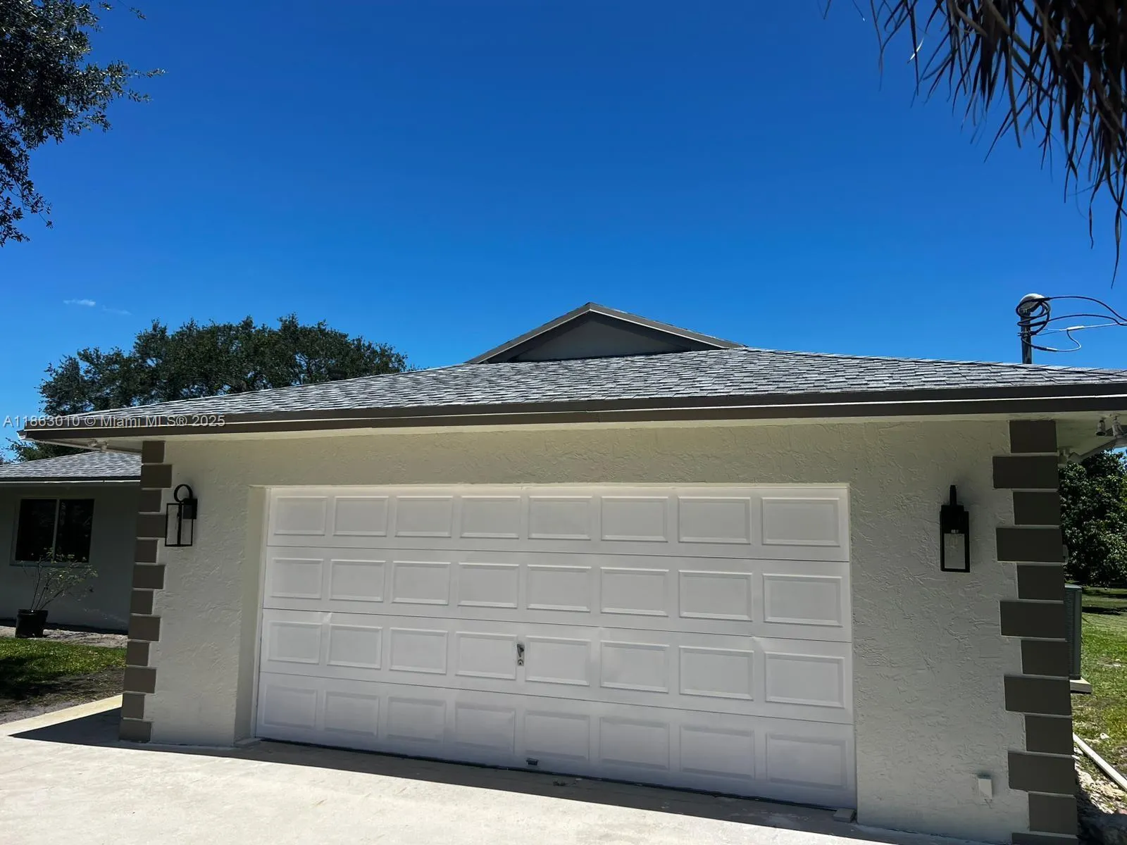 1590 SW 139th Ave