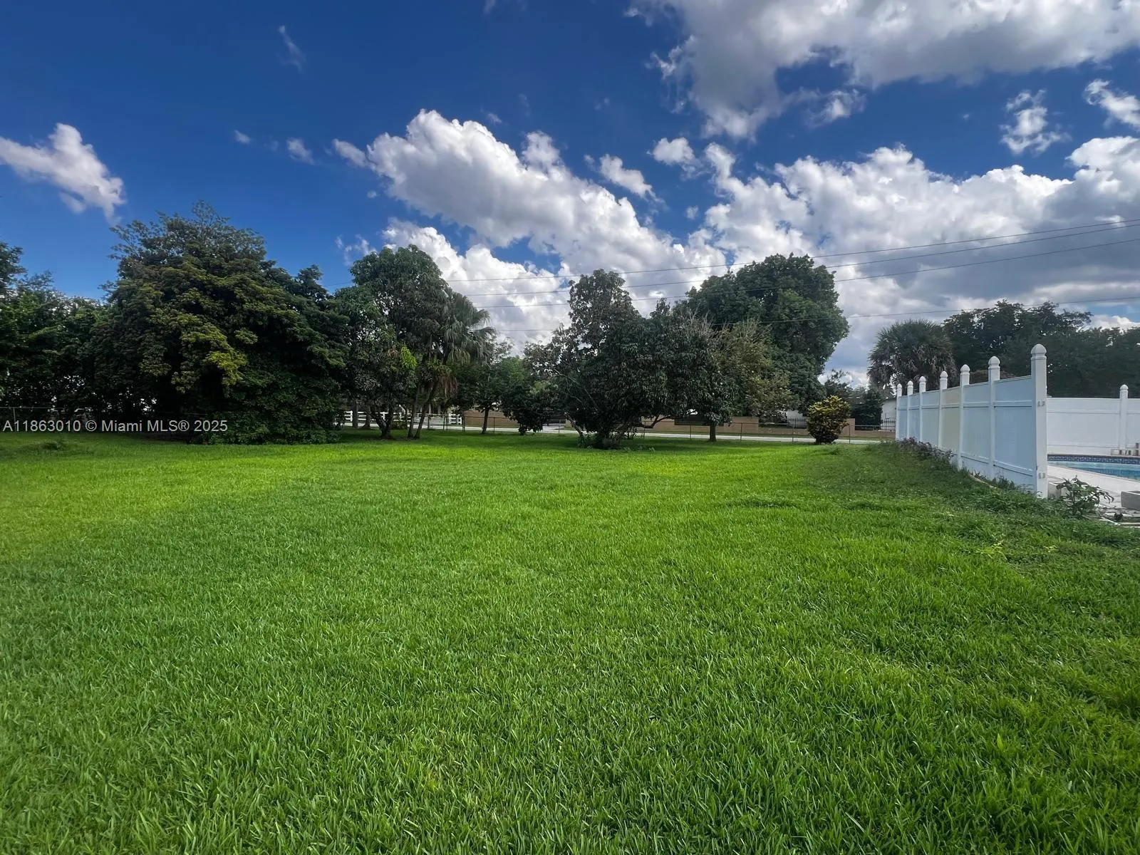 1590 SW 139th Ave