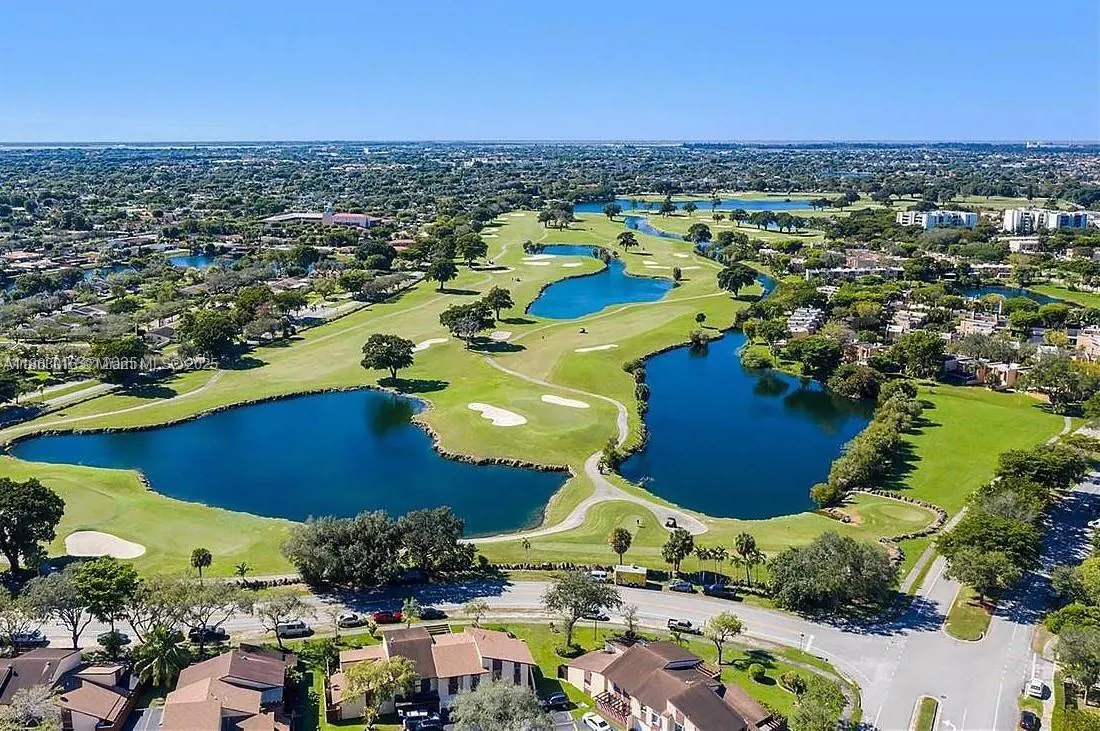 13707 Kendale Lakes Cir, #110