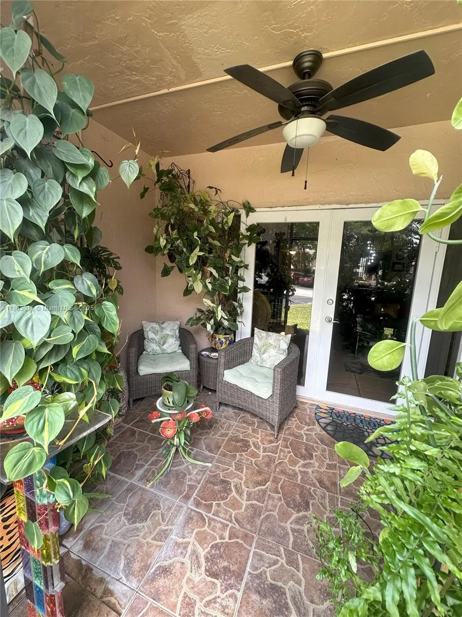 13707 Kendale Lakes Cir, #110