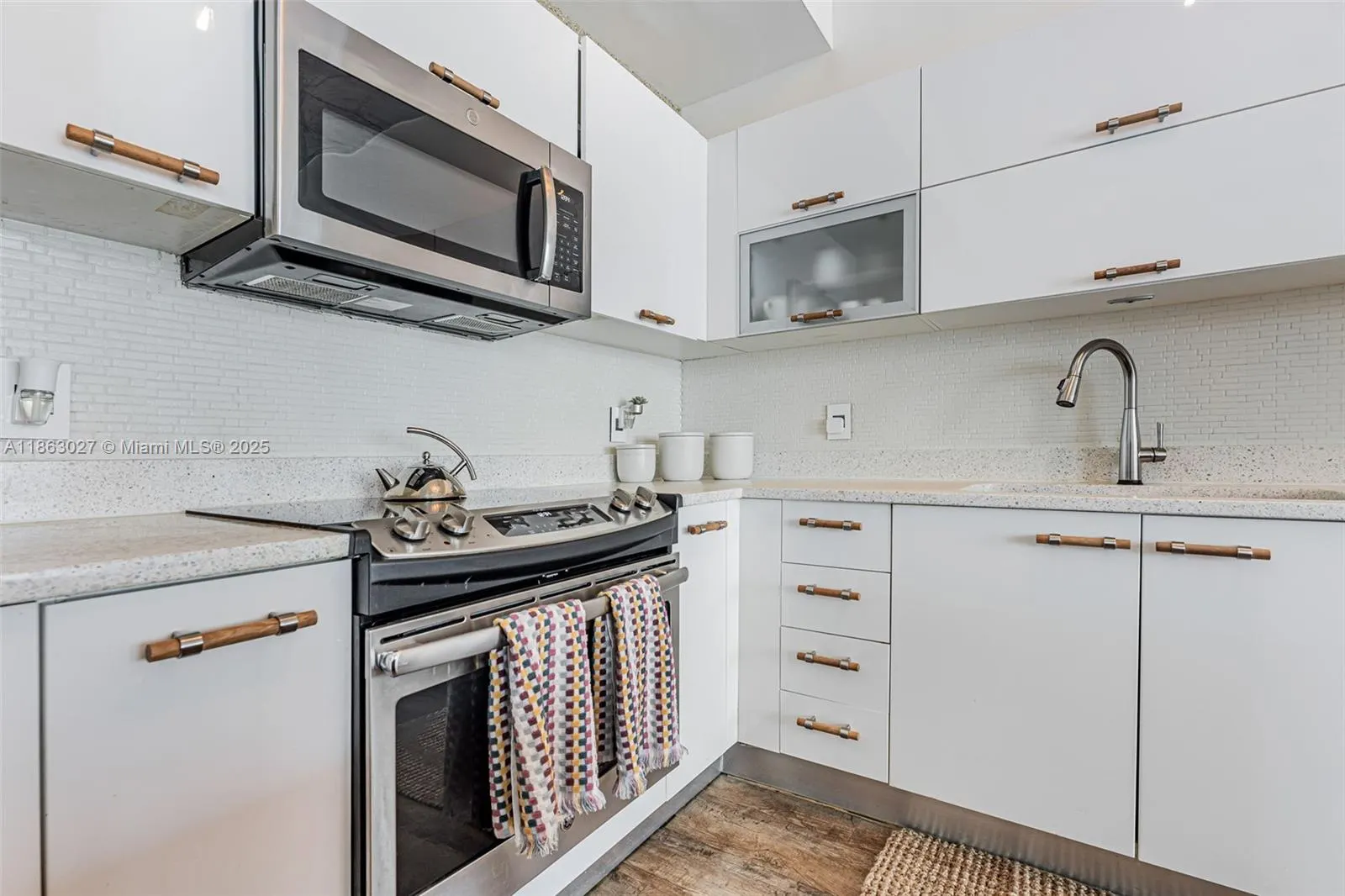 133 NE 2nd Ave, #1208