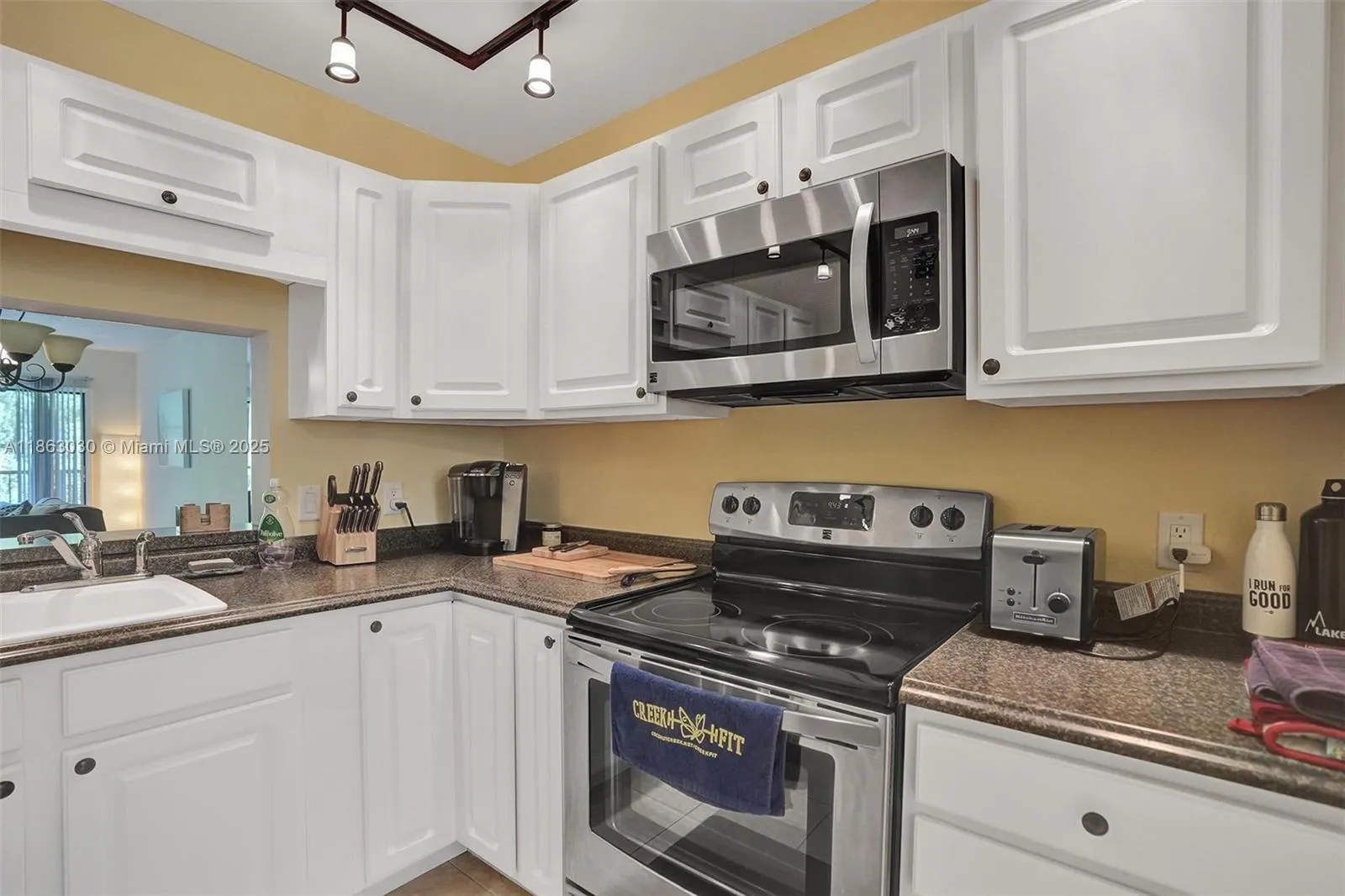 1786 Hammock Blvd, #218