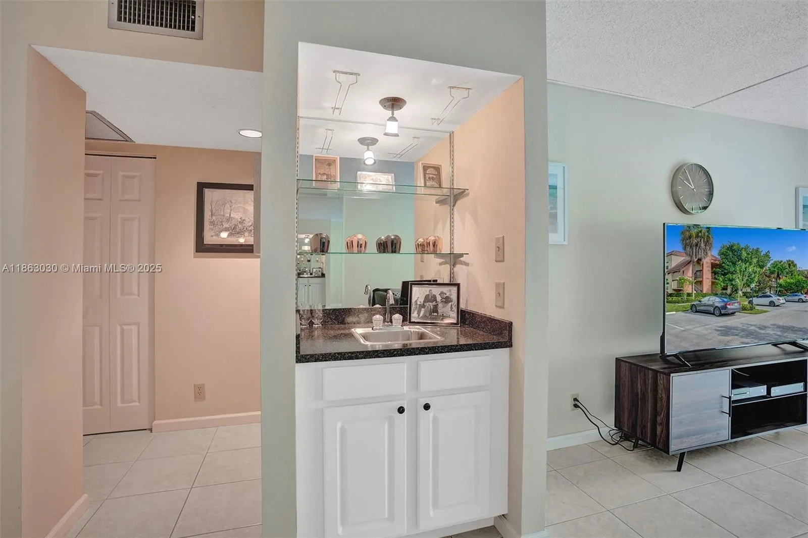1786 Hammock Blvd, #218