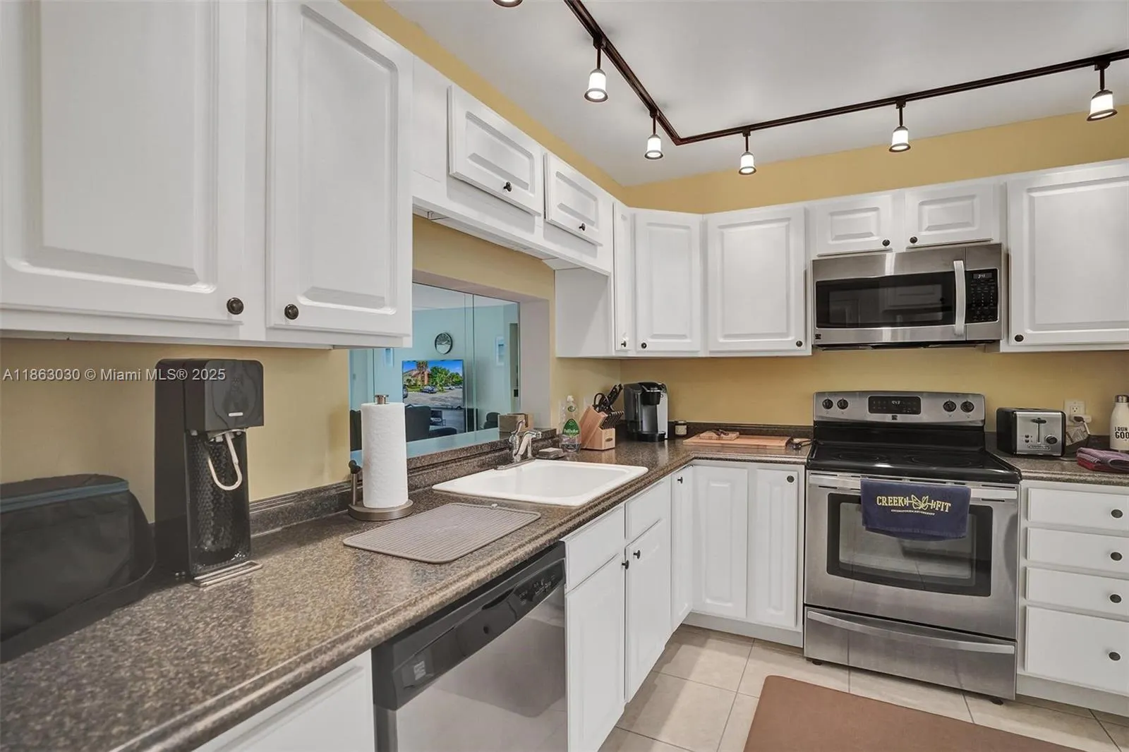 1786 Hammock Blvd, #218