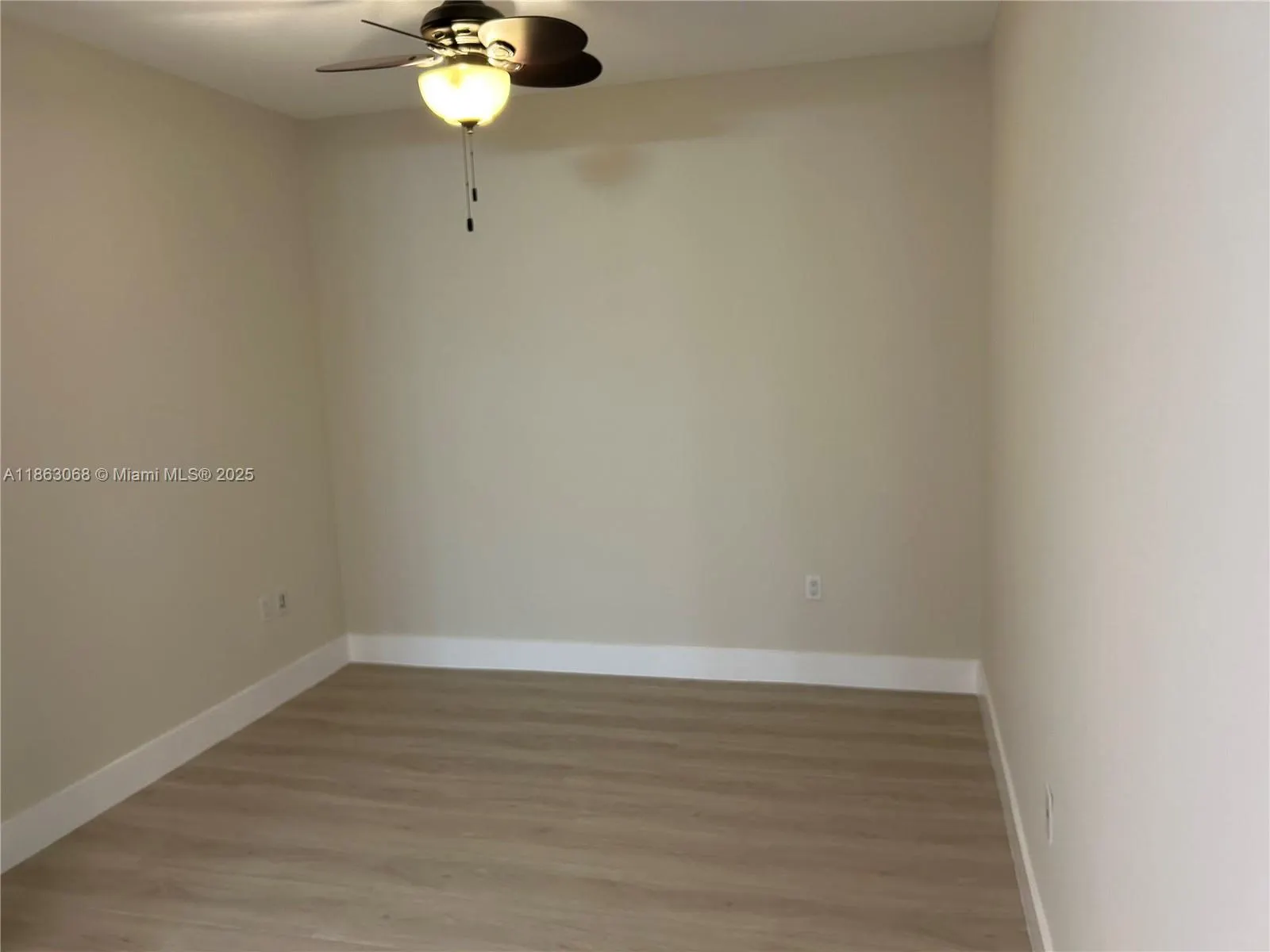 2681 N Flamingo Rd, #1102S