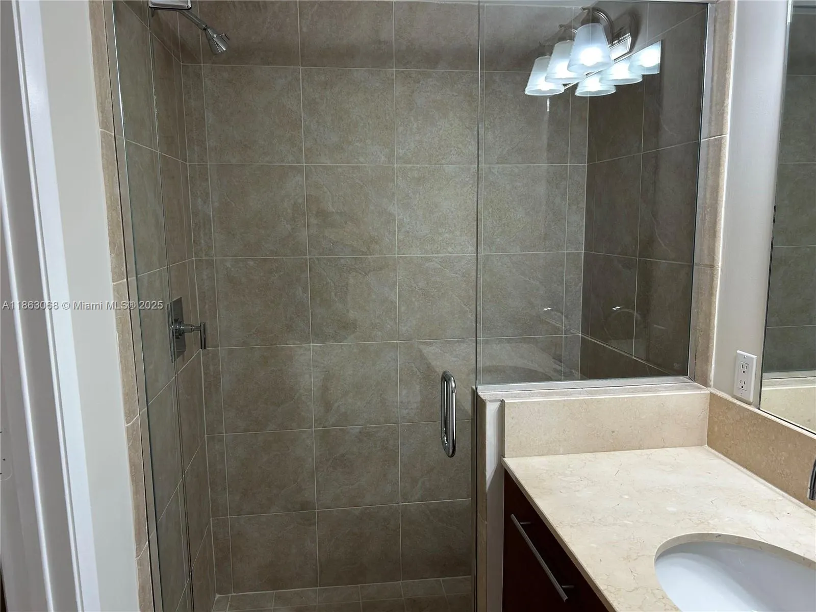 2681 N Flamingo Rd, #1102S