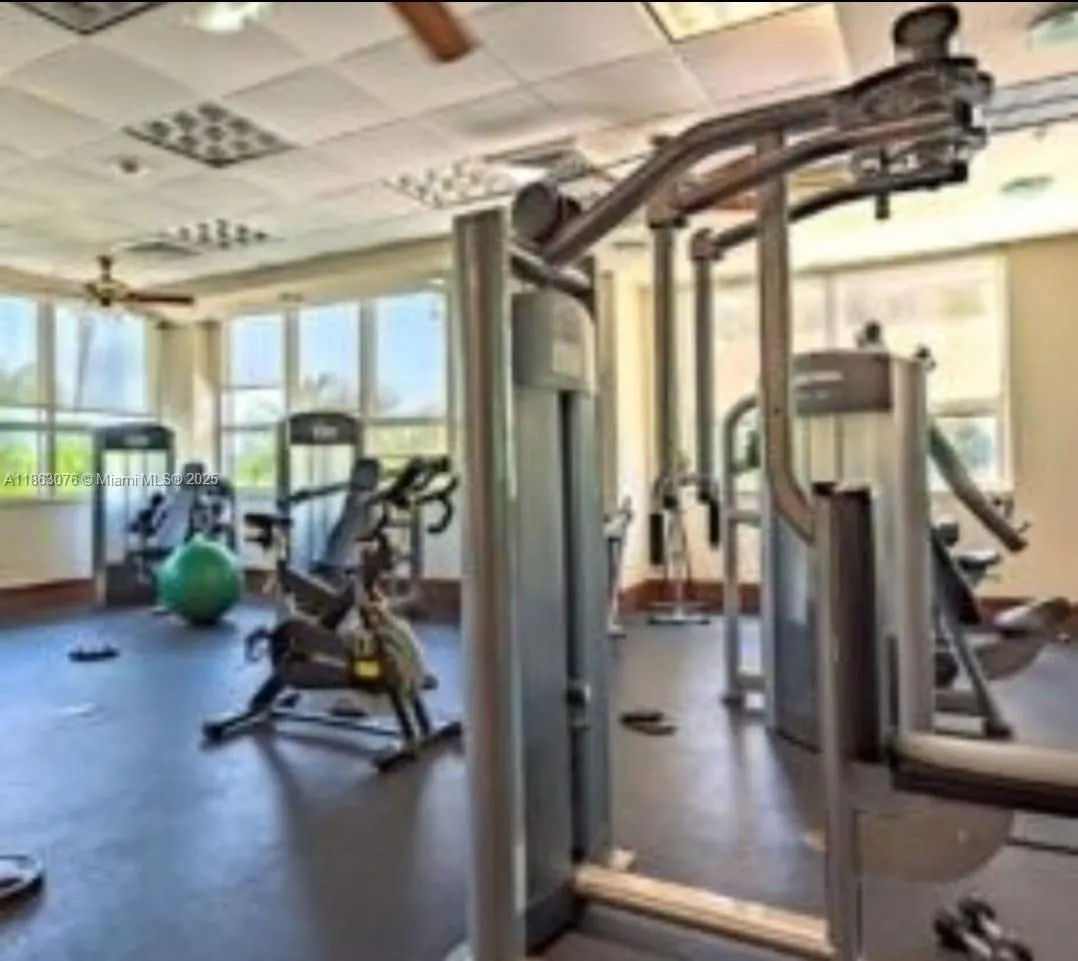 19501 W Country Club Dr, #1508