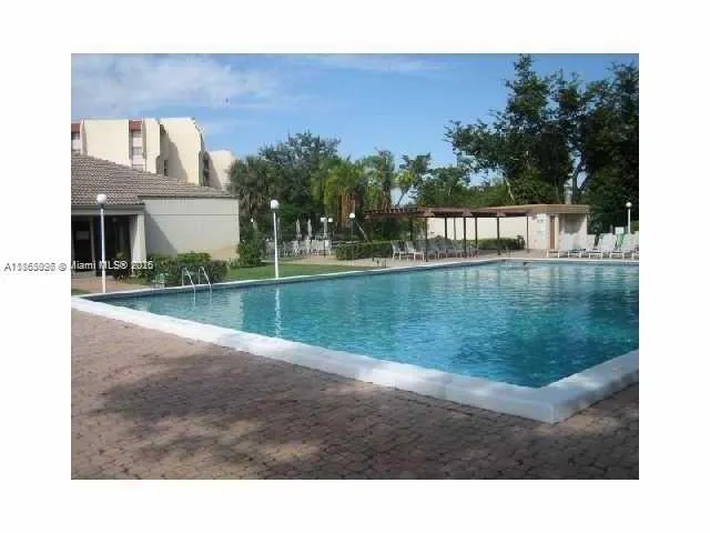 3150 W Rolling Hills Cir, #601