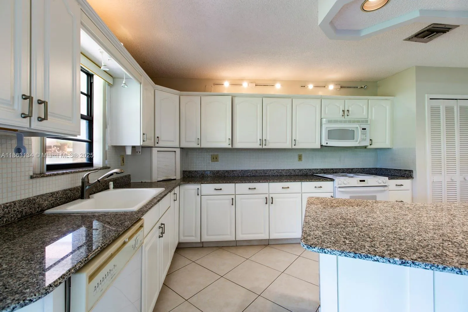 161 SW 129th Ave