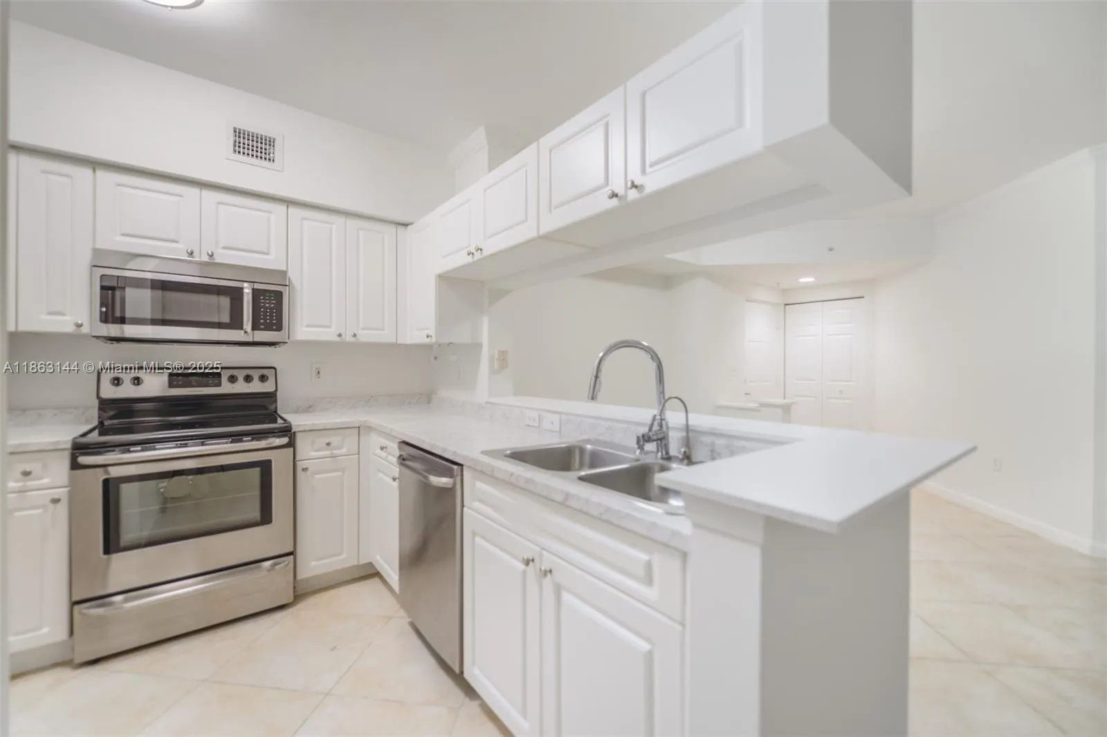 17100 N Bay Rd, #1303