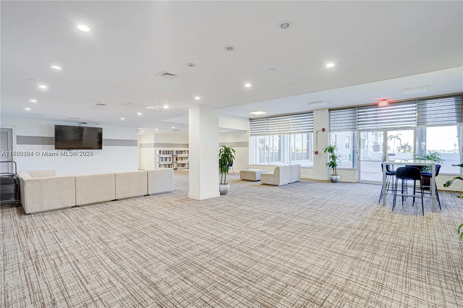 10350 W Bay Harbor Dr, #9H