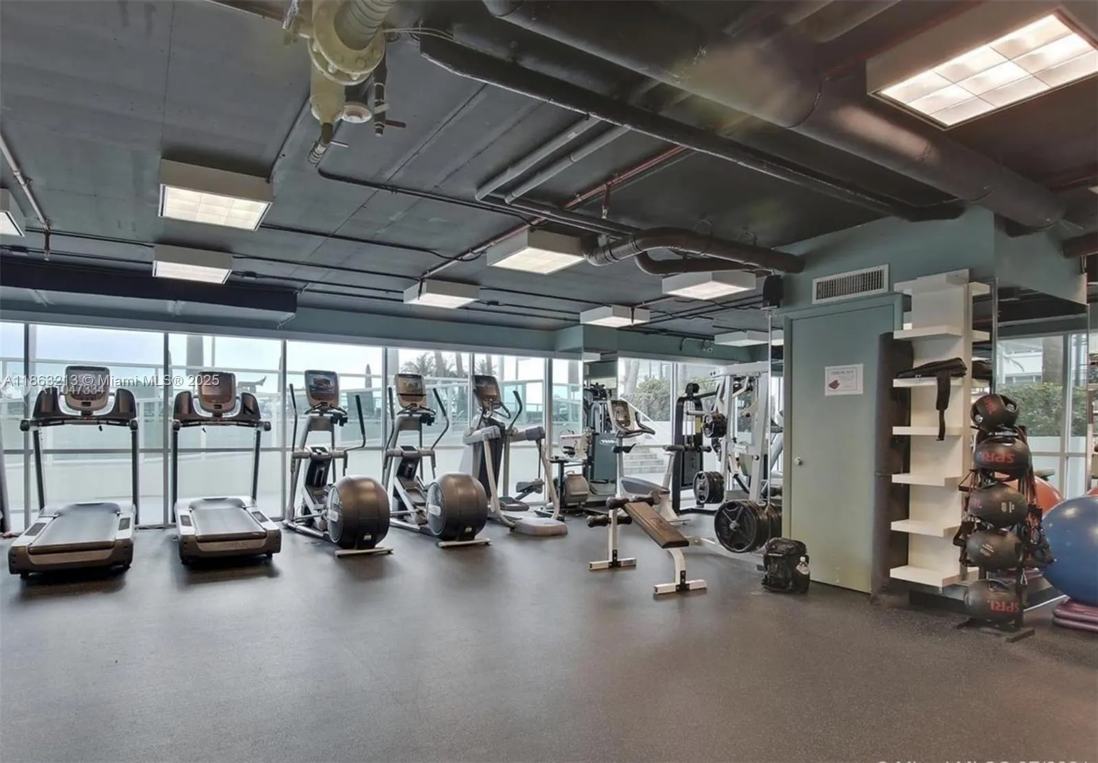 650 West Ave, #2305