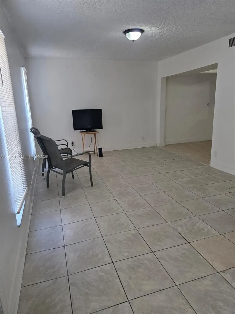 1206 Seaview, #1206