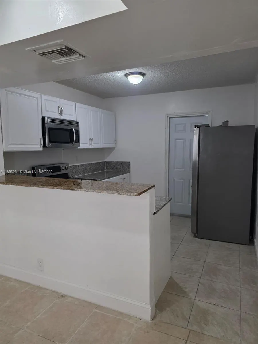 1206 Seaview, #1206
