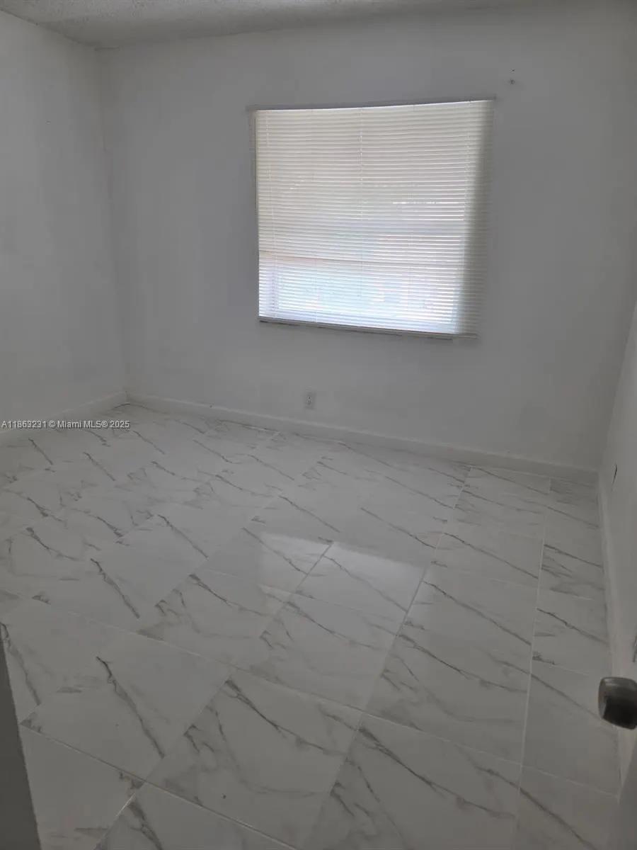1206 Seaview, #1206