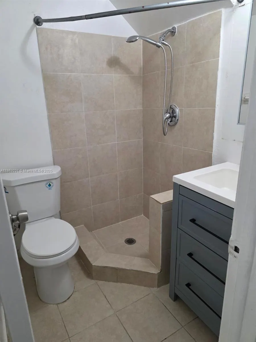 1206 Seaview, #1206
