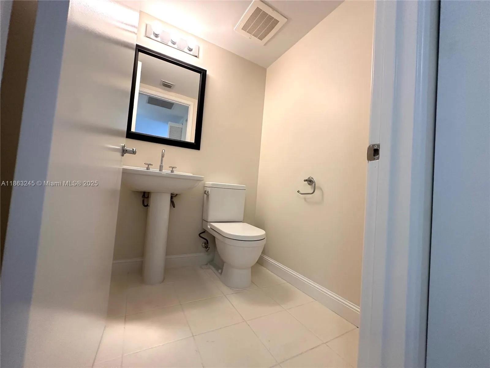 185 SW 7th St, #2307