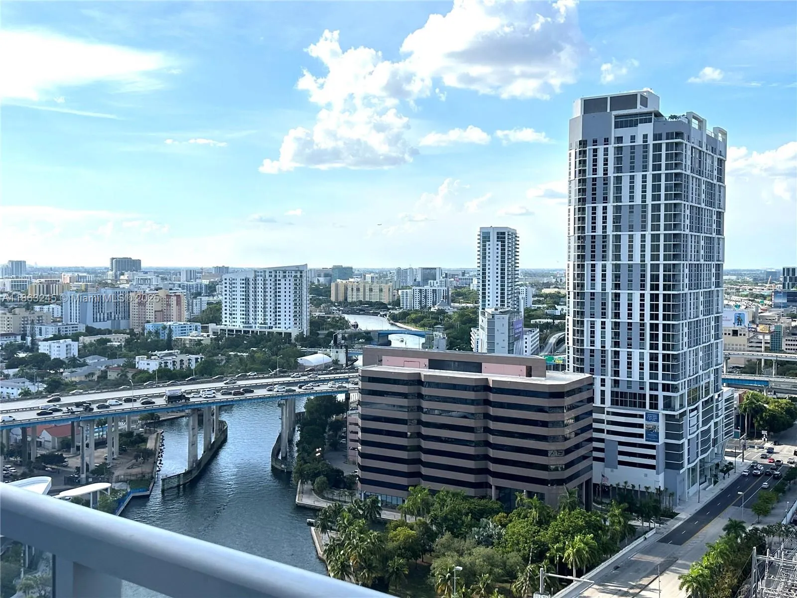 185 SW 7th St, #2307