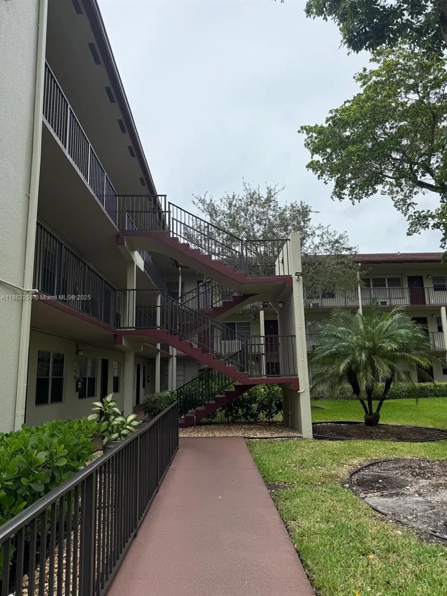 150 SW 134th Way, #101R