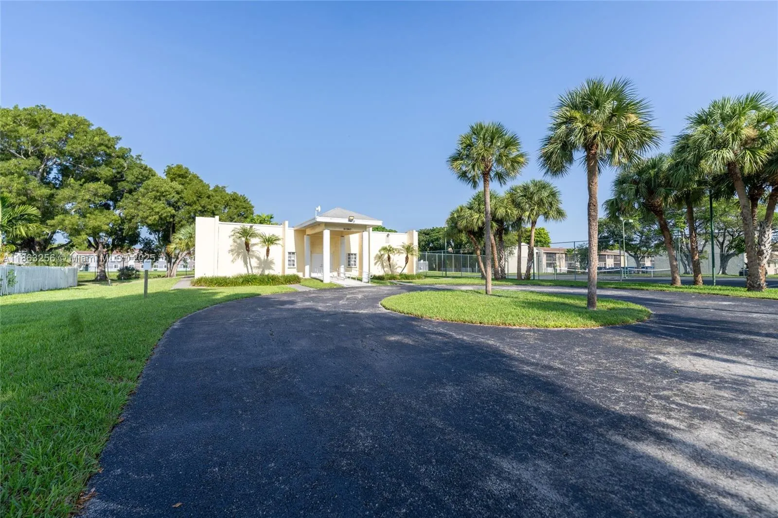 10370 SW 220th St, #220