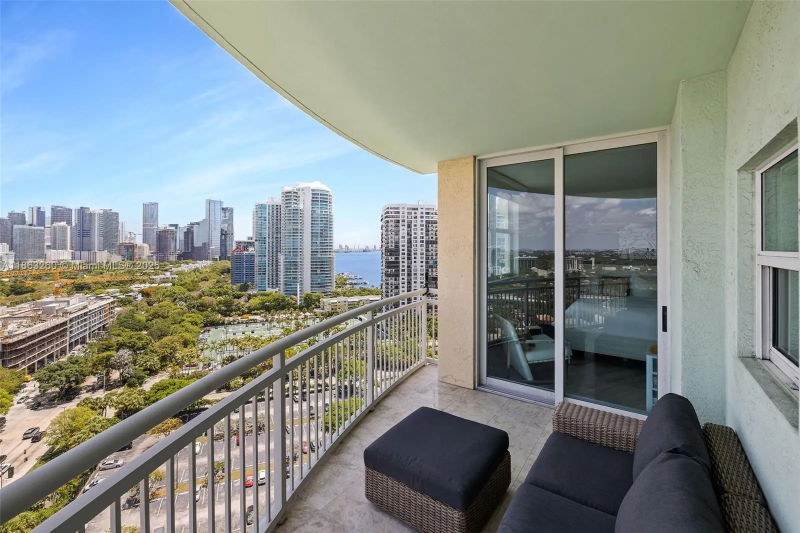 2475 Brickell Ave, #2002