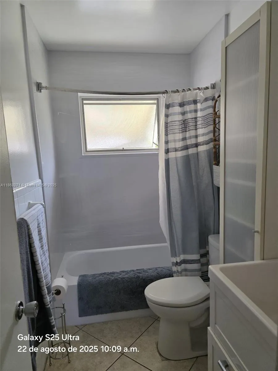 2241 Monroe St, #8