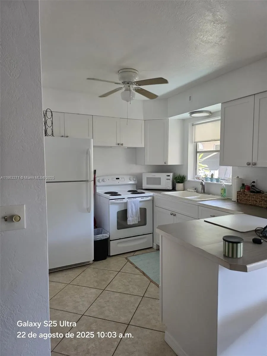2241 Monroe St, #8