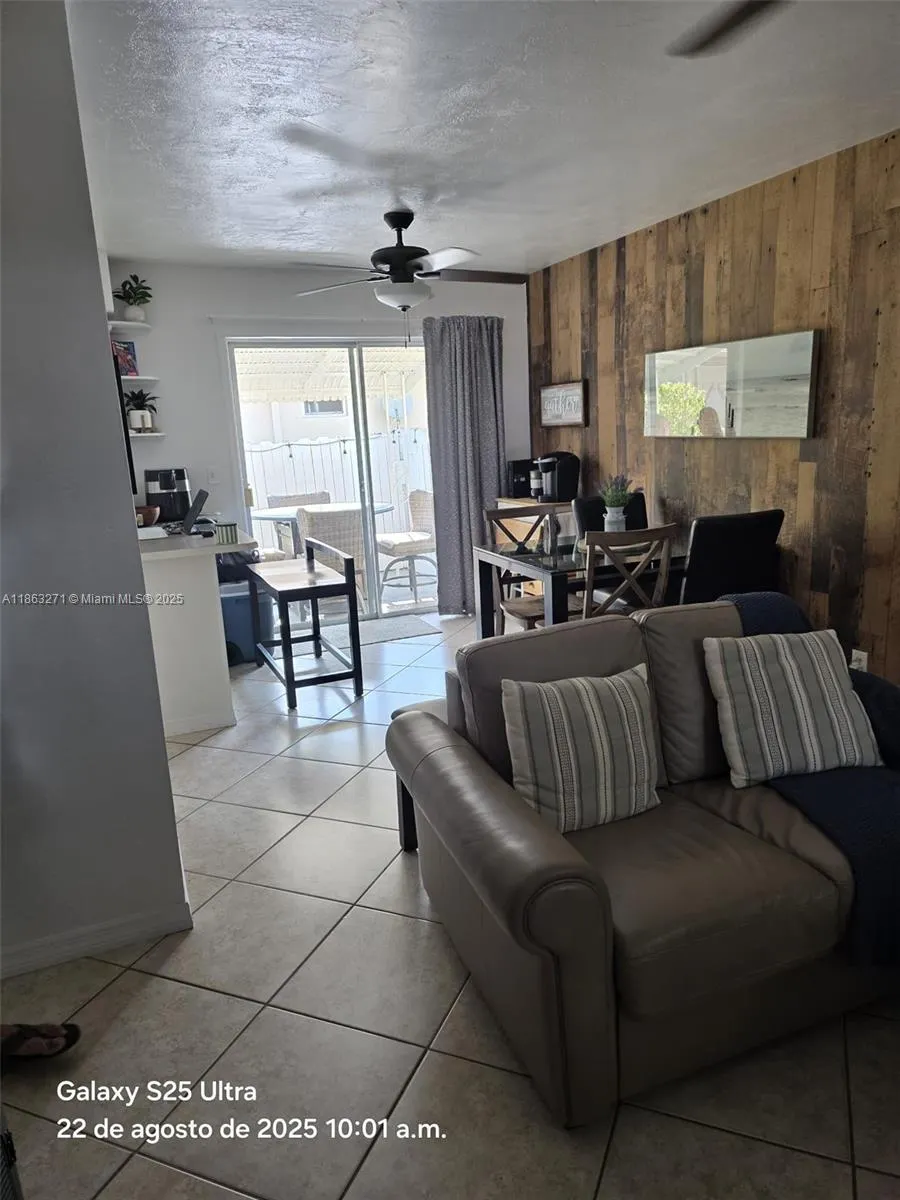 2241 Monroe St, #8