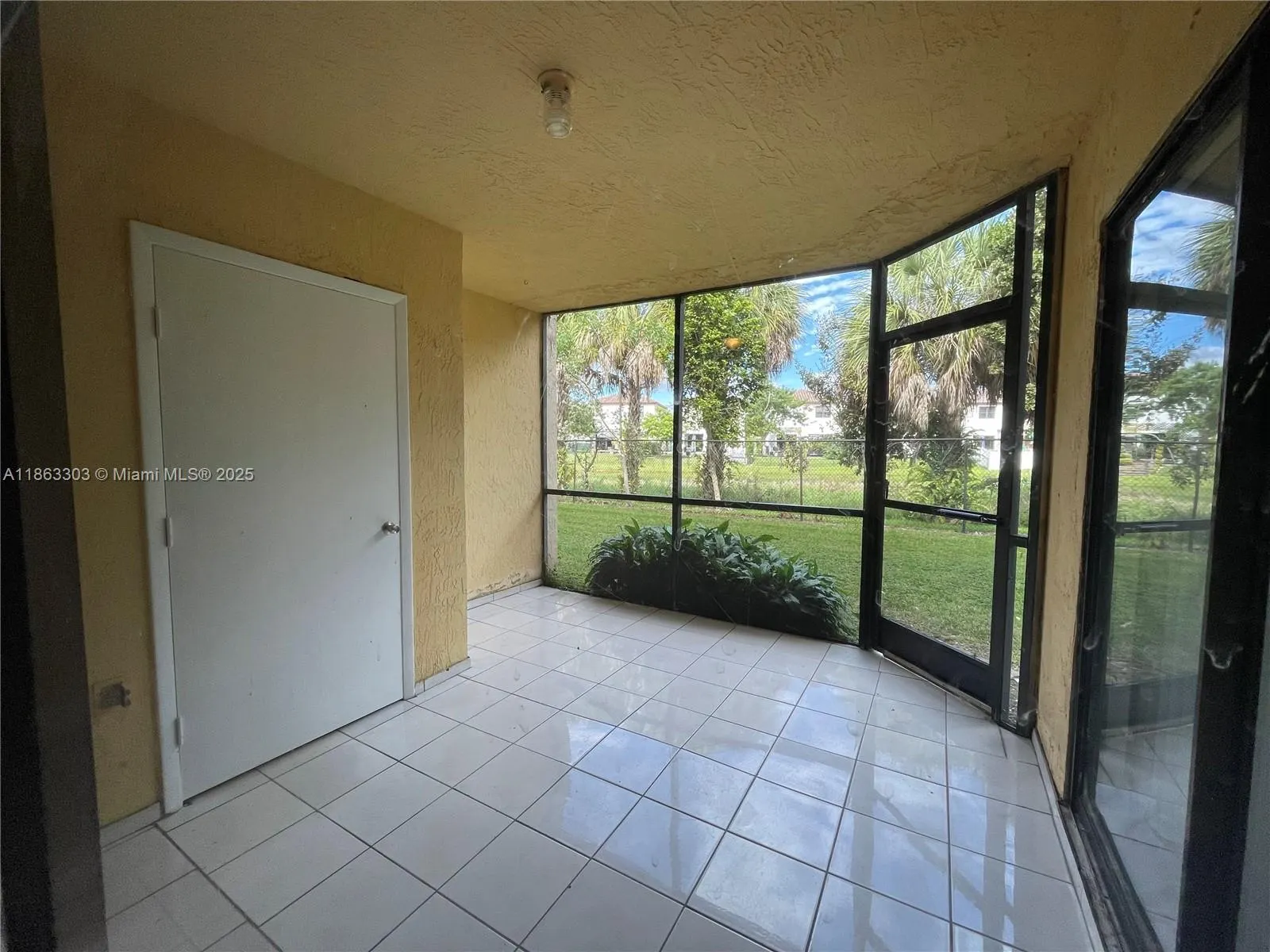 3470 Foxcroft Rd, #111